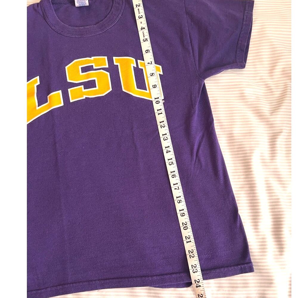 Youth Large LSU Tigers T-Shirt | Purple | NCAA Short sleeve T-shirt minor flaw